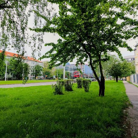 Brand New Apartment By Hockey Stadium Братислава Экстерьер фото
